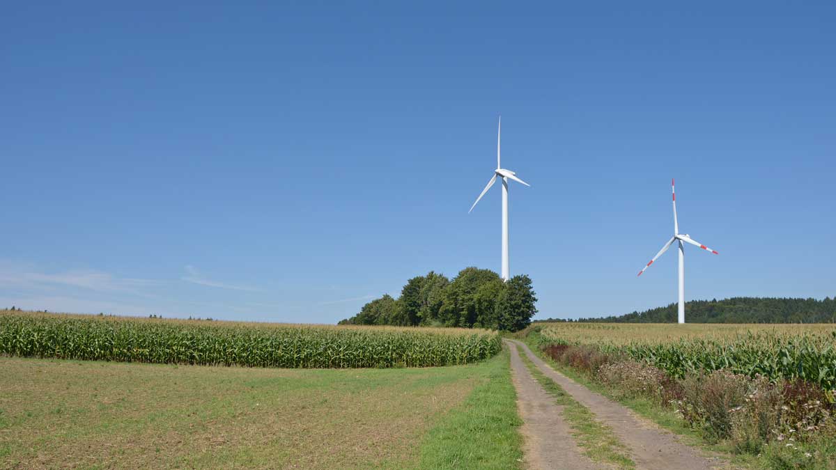 Windräder im Windpark Weibern-Rieden - Foto: Albert Dietz