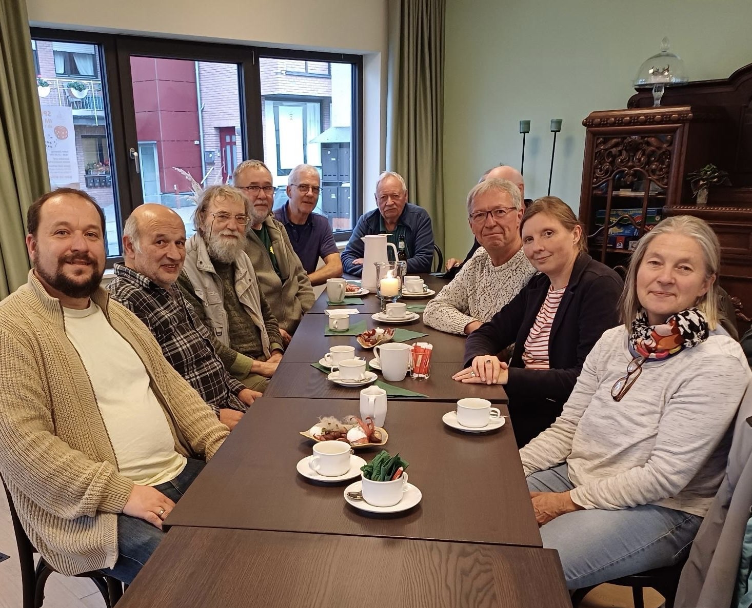 Mitglieder der Grünen beim offenen Austausch mit Corinna Rüffer