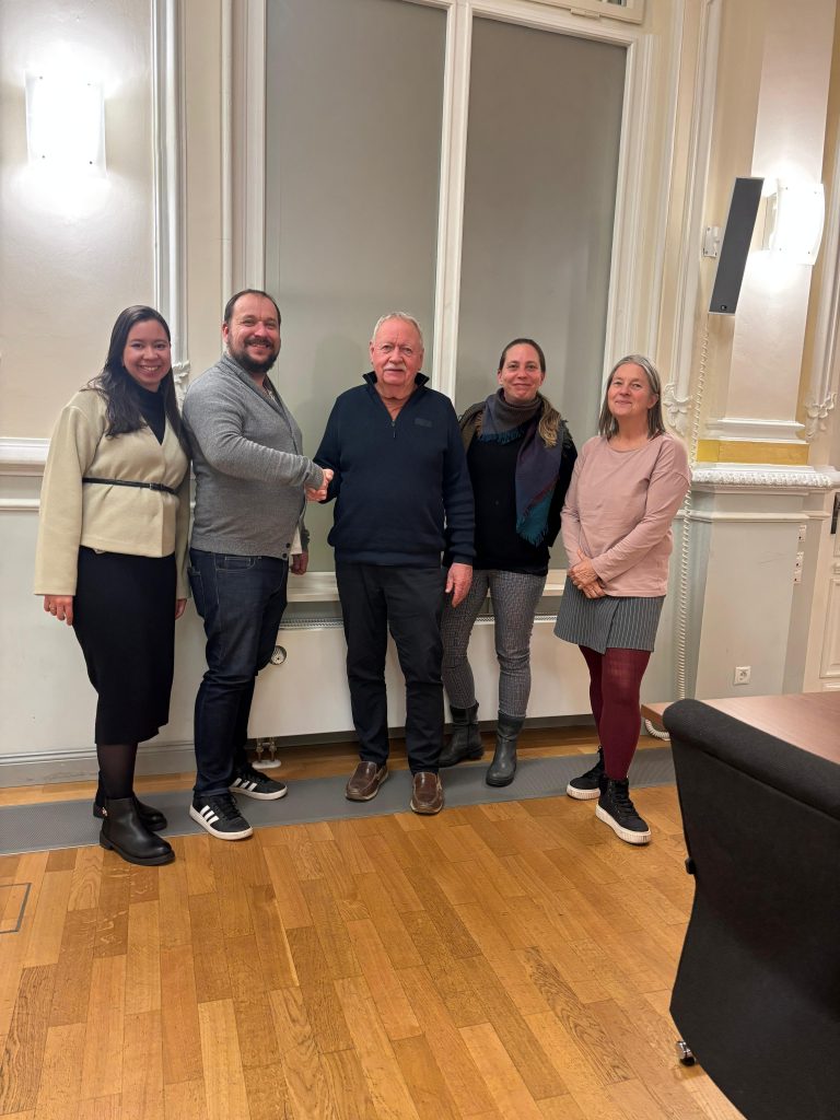 GRÜNE Stadtratsfraktion begrüßt neues Mitglied Hubert Rößel